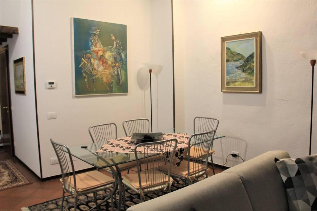 Apartment Daisy House: Attic In The Historical Center
