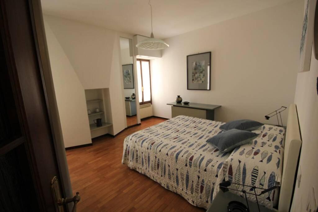 Daisy House: Attic In The Historical Center Apartment