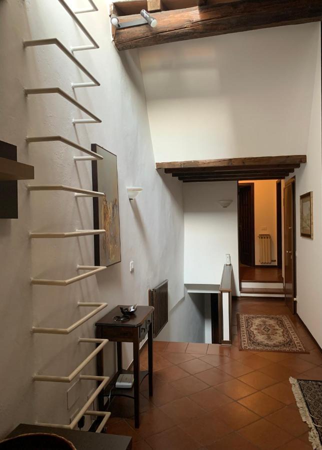 Daisy House: Attic In The Historical Center Apartment *