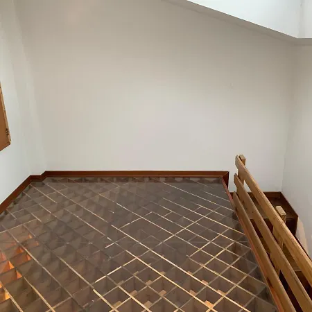 Daisy House: Nice Attic In The Historical Center Salo Exterior photo